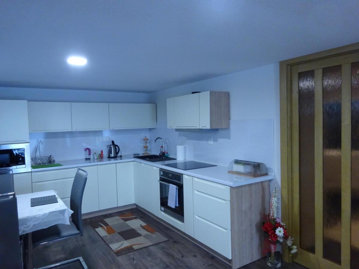 Family Friendly Apartment 3 Adults Plus Child Ruzomberok Exterior foto